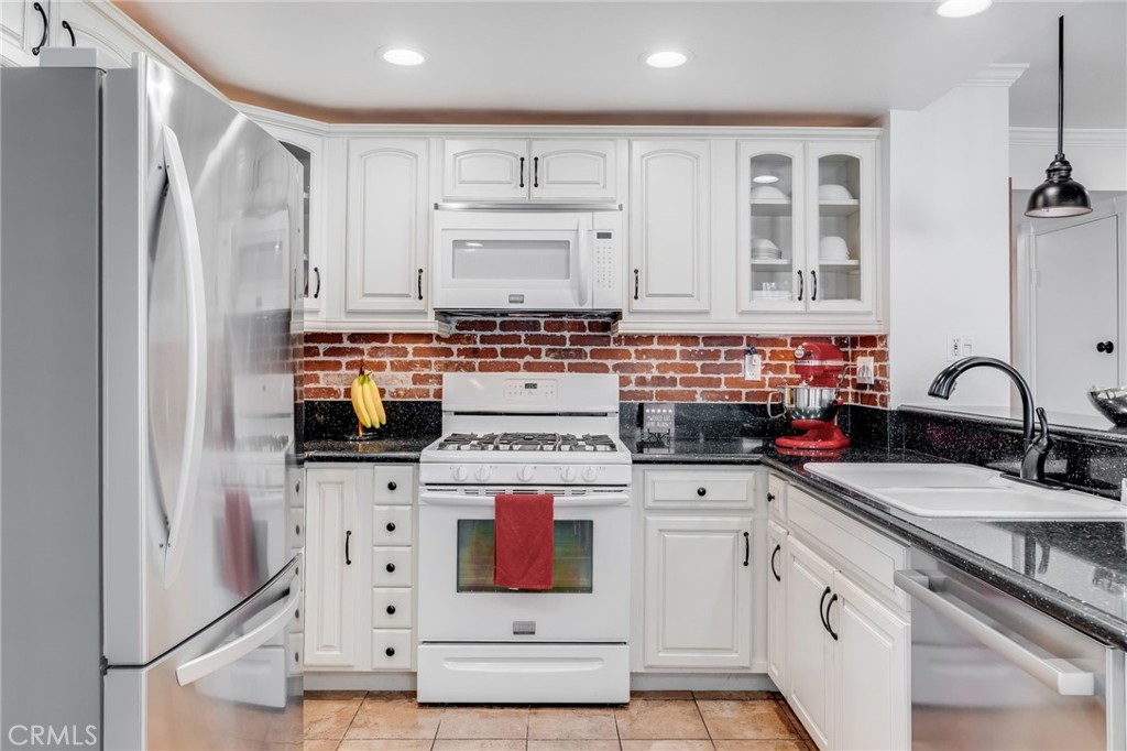 28291 Shore Property Photo 17