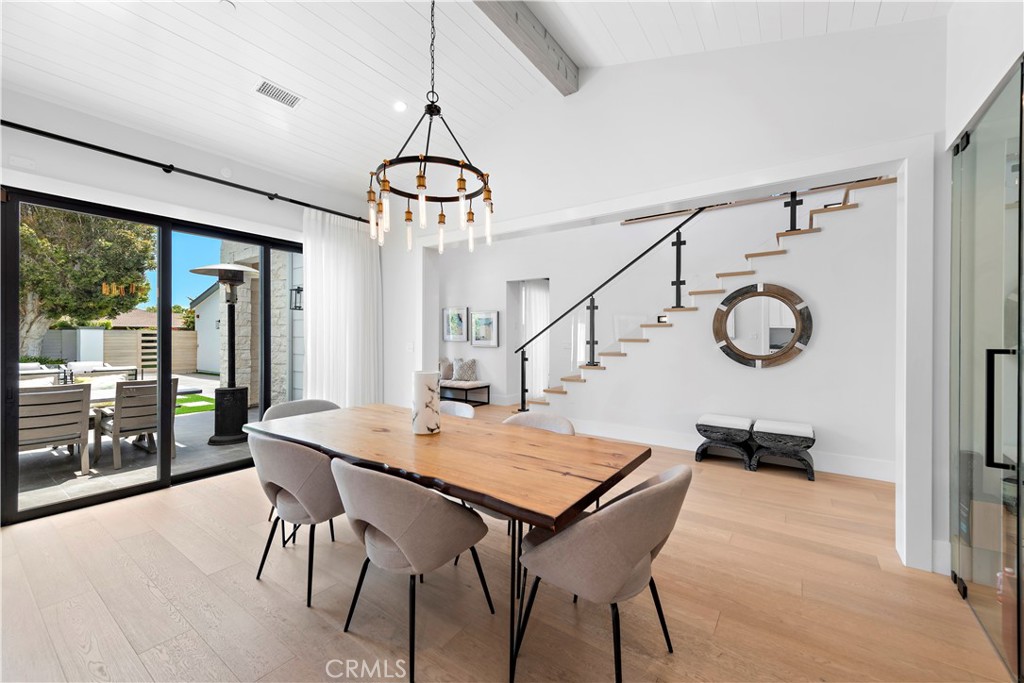 2507 Alta Vista Drive Property Photo 8