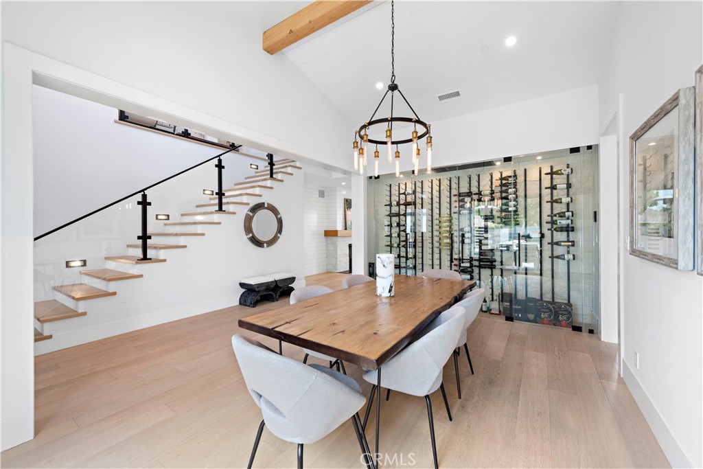 2507 Alta Vista Drive Property Photo 9