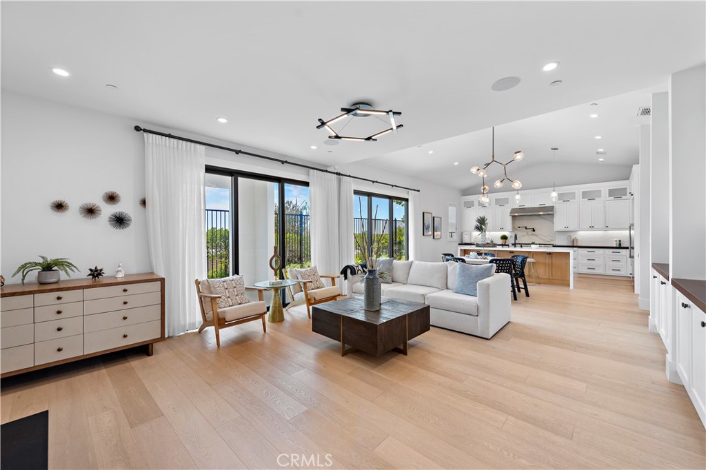 2507 Alta Vista Drive Property Photo 14