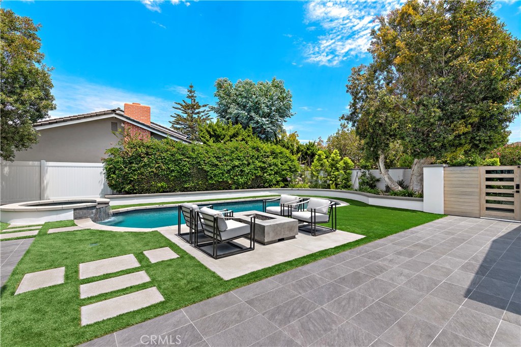 2507 Alta Vista Drive Property Photo 21