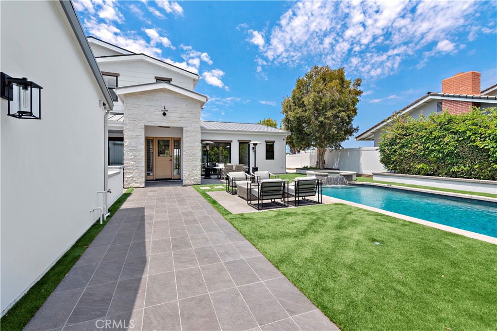 2507 Alta Vista Drive Property Photo 22