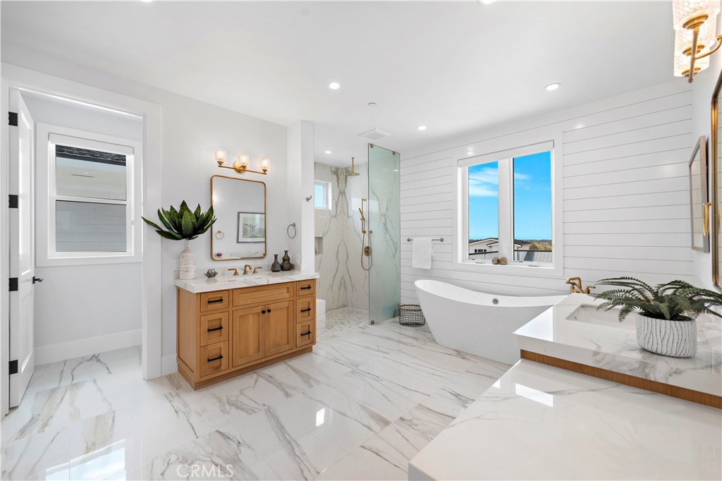 2507 Alta Vista Drive Property Photo 27