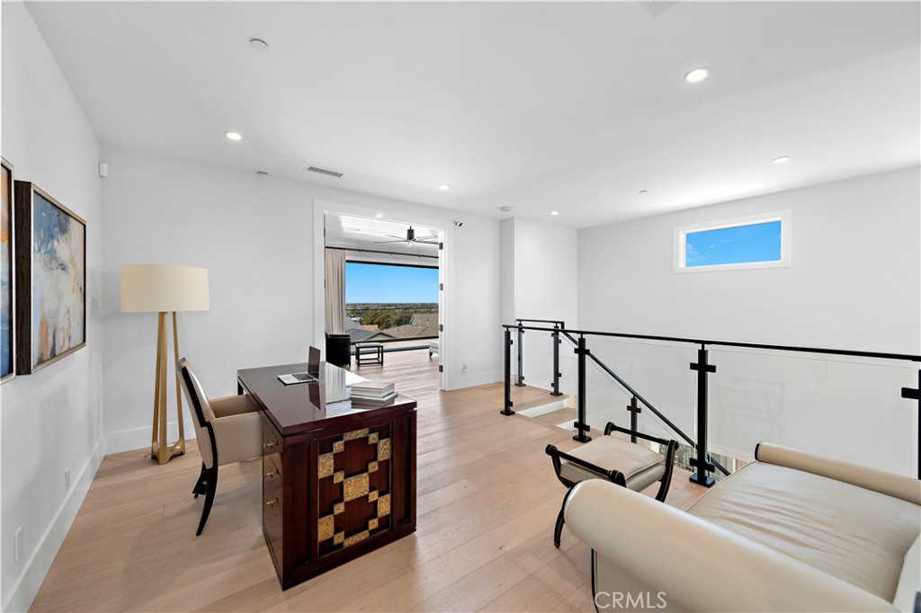 2507 Alta Vista Drive Property Photo 31