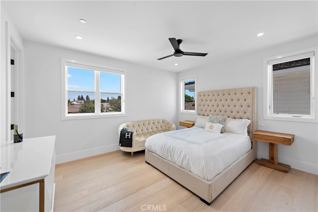 2507 Alta Vista Drive Property Photo 32