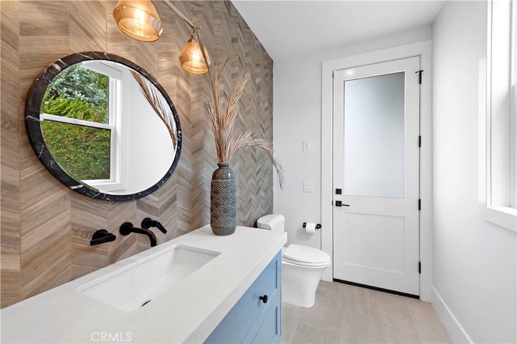 2507 Alta Vista Drive Property Photo 37