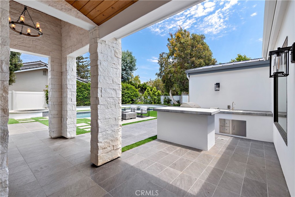 2507 Alta Vista Drive Property Photo 38