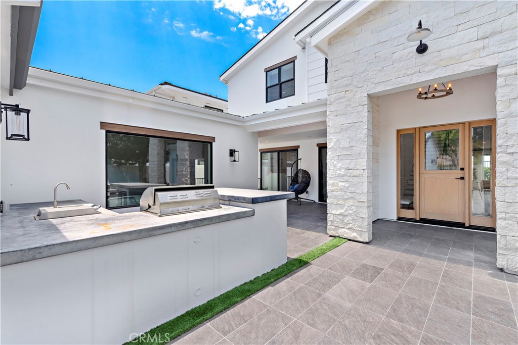 2507 Alta Vista Drive Property Photo 39