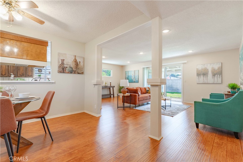 3318 W Borchard Property Photo 4