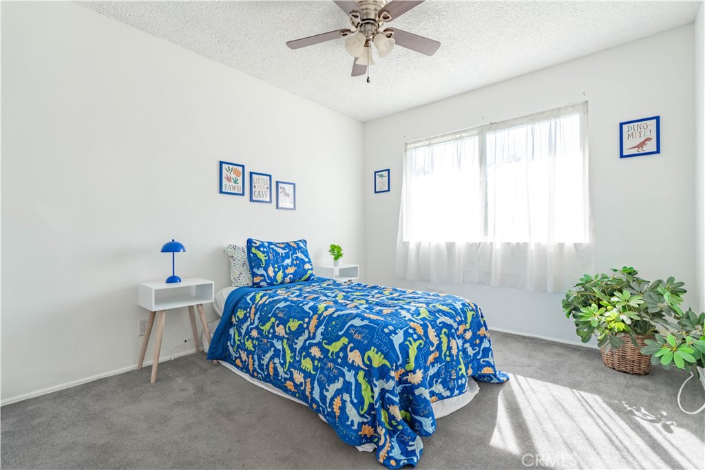 3318 W Borchard Property Photo 28