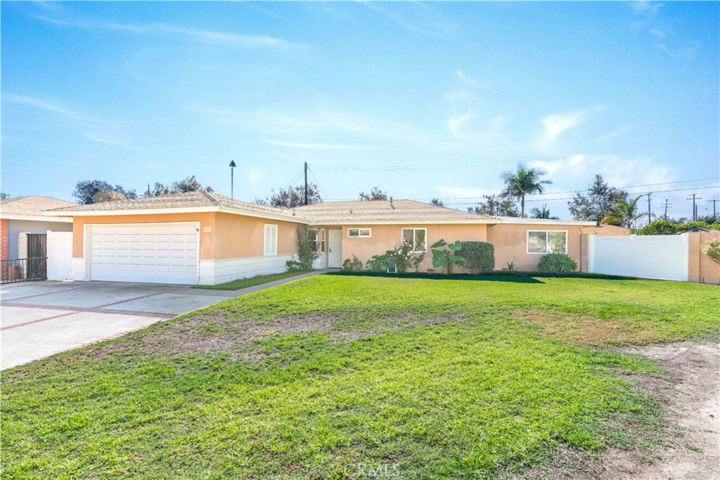 3318 W Borchard Property Photo 33