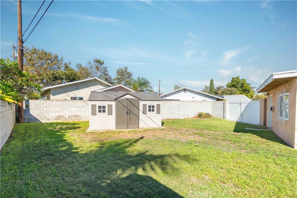 3318 W Borchard Property Photo 41