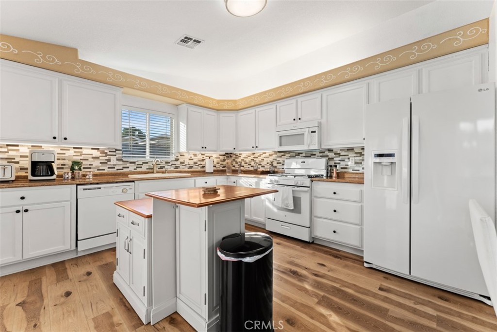 60205 Latham Trl Property Photo 6