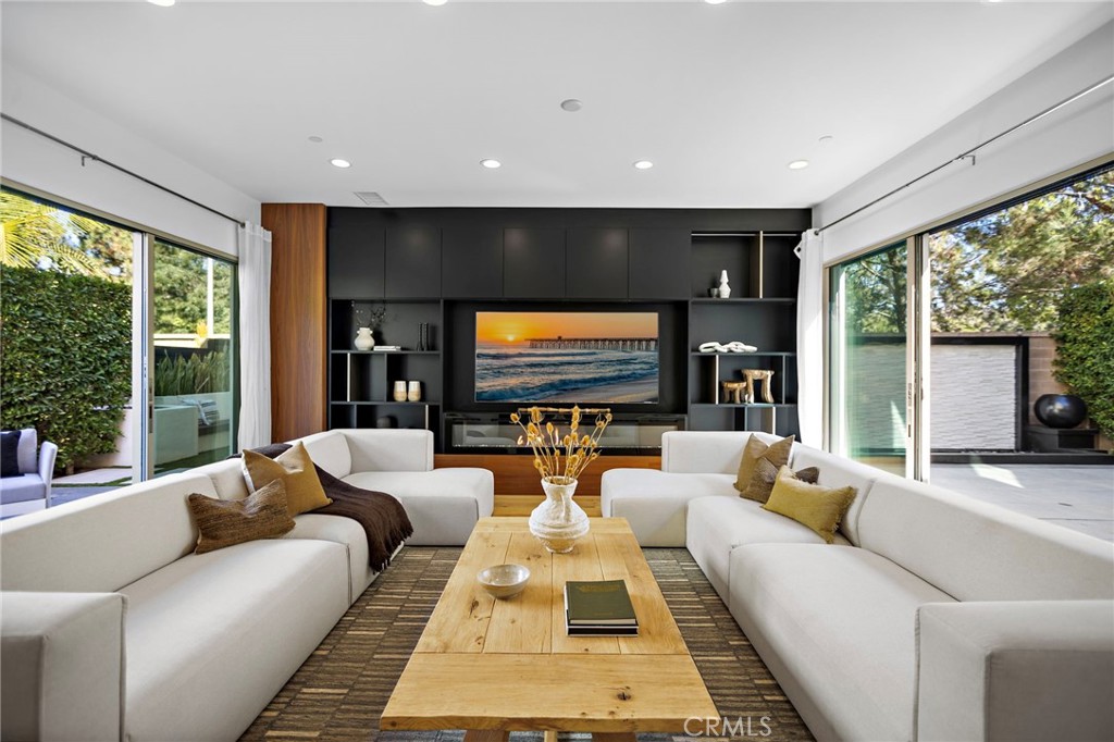 51 Fenway Property Photo 1
