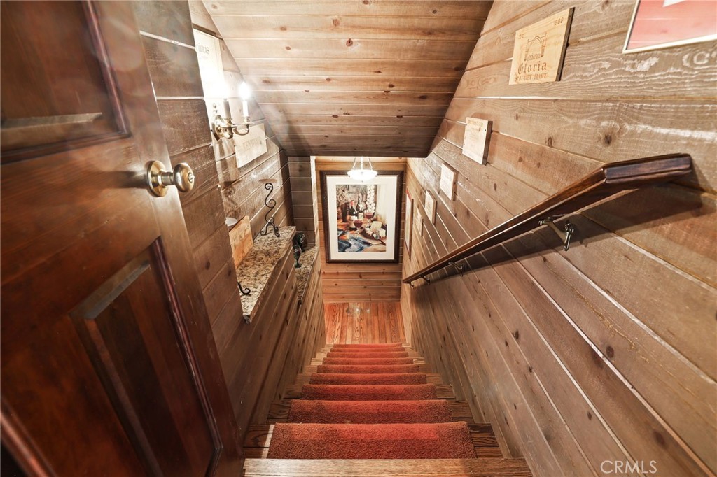 7008 Hawarden Property Photo 14
