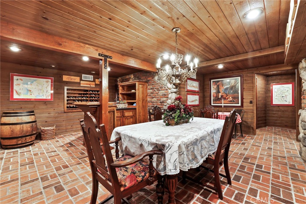 7008 Hawarden Property Photo 15