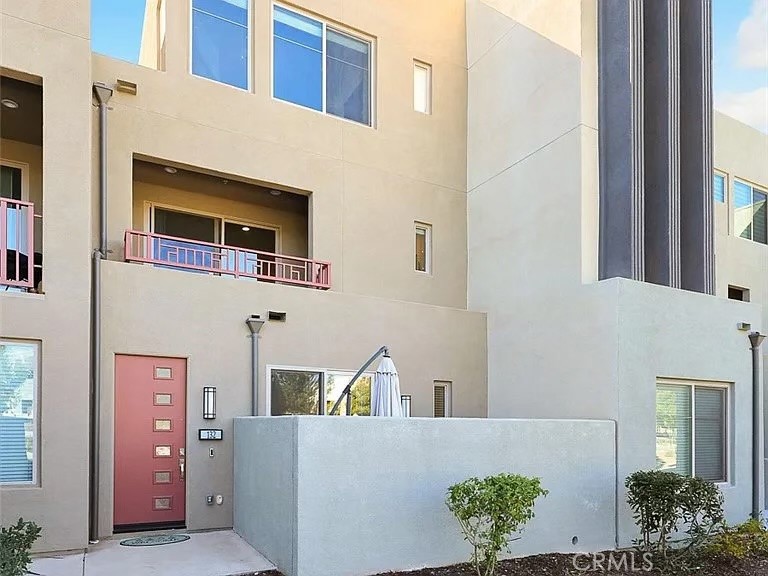 132 Cadence Property Photo 1