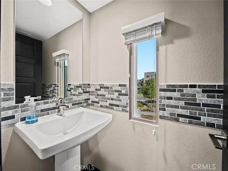 132 Cadence Property Photo 8