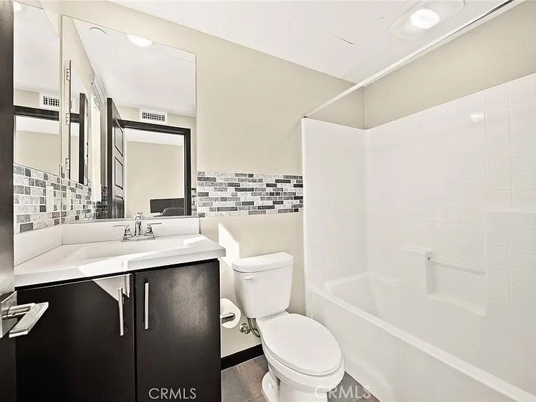 132 Cadence Property Photo 13