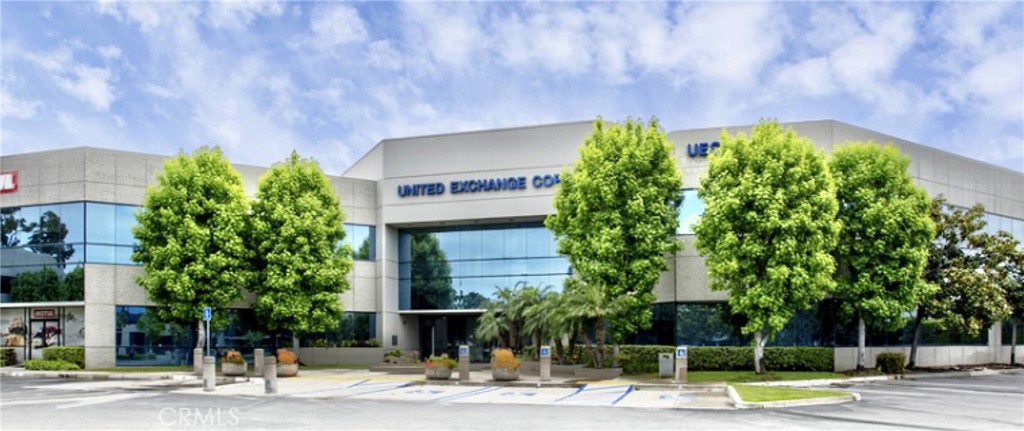 5836 Corporate Property Photo 1