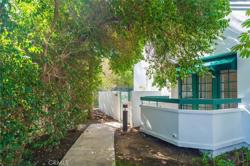 19562 Pompano 107 Property Photo 1