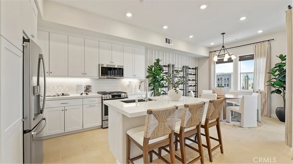 1295 Snowberry Place Property Photo 1