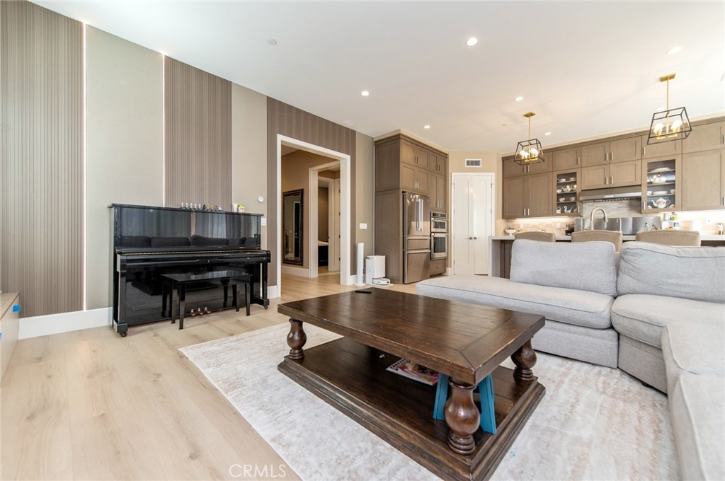 200 Piazza Property Photo 11