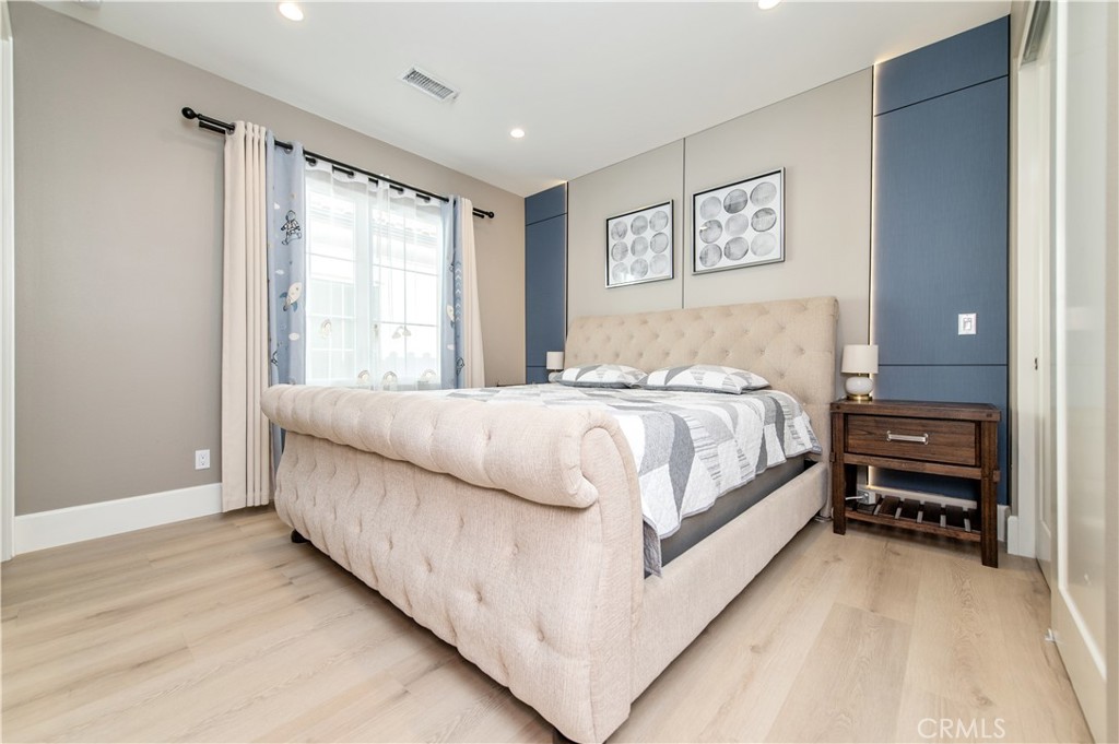 200 Piazza Property Photo 21