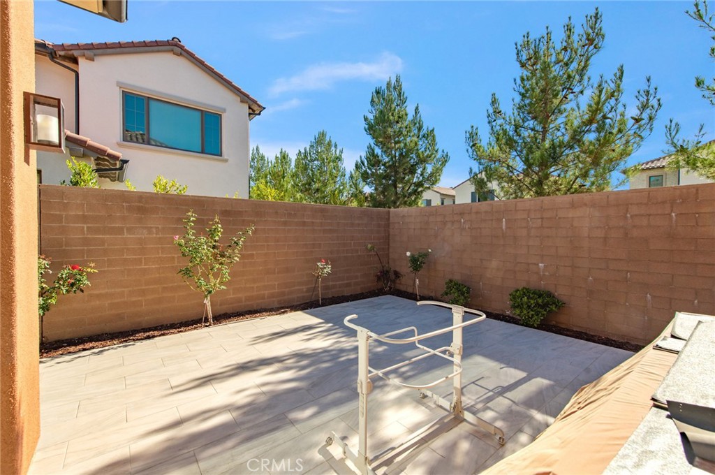 200 Piazza Property Photo 33