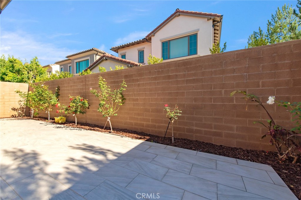 200 Piazza Property Photo 35