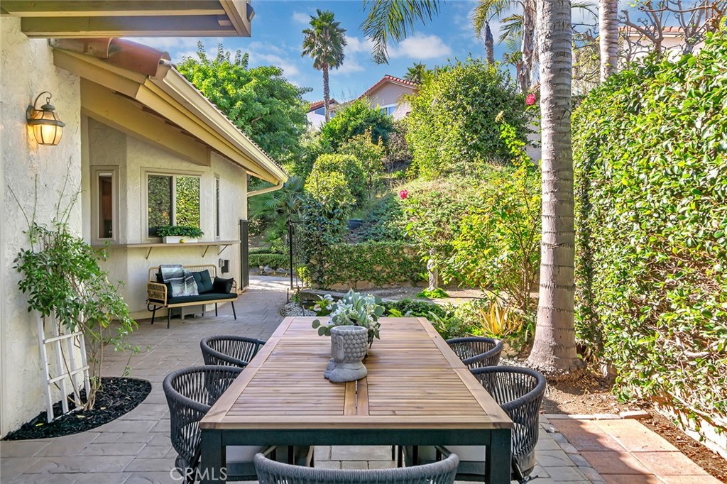 25151 Via Playa Property Photo 15
