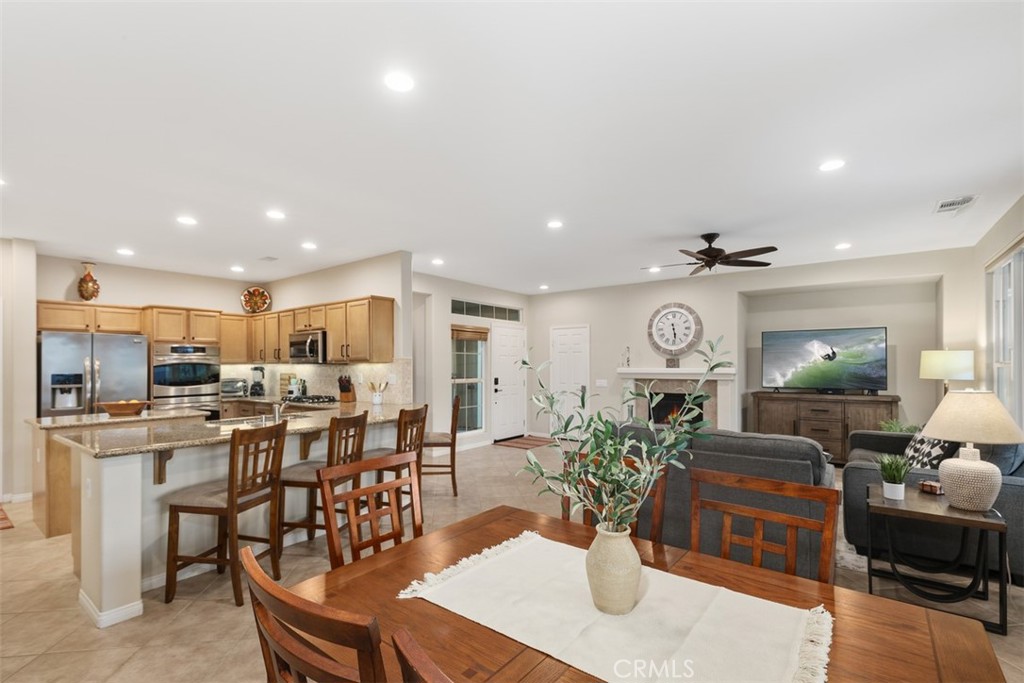 61225 Living Stone Property Photo 9
