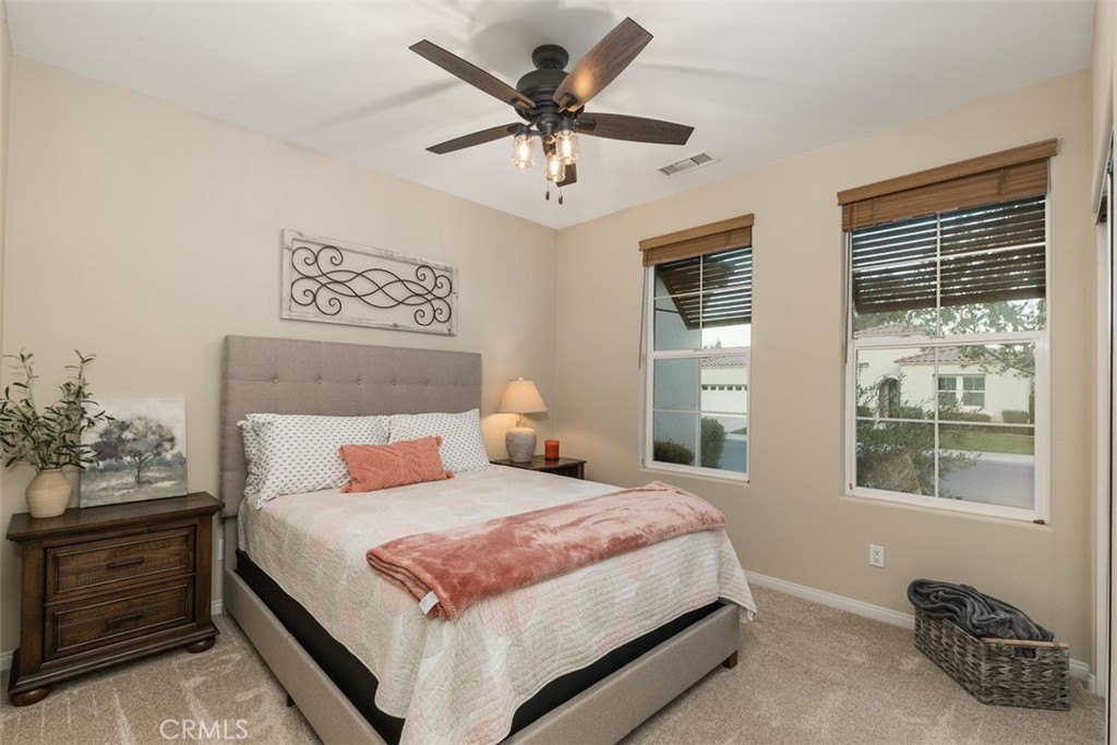 61225 Living Stone Property Photo 10