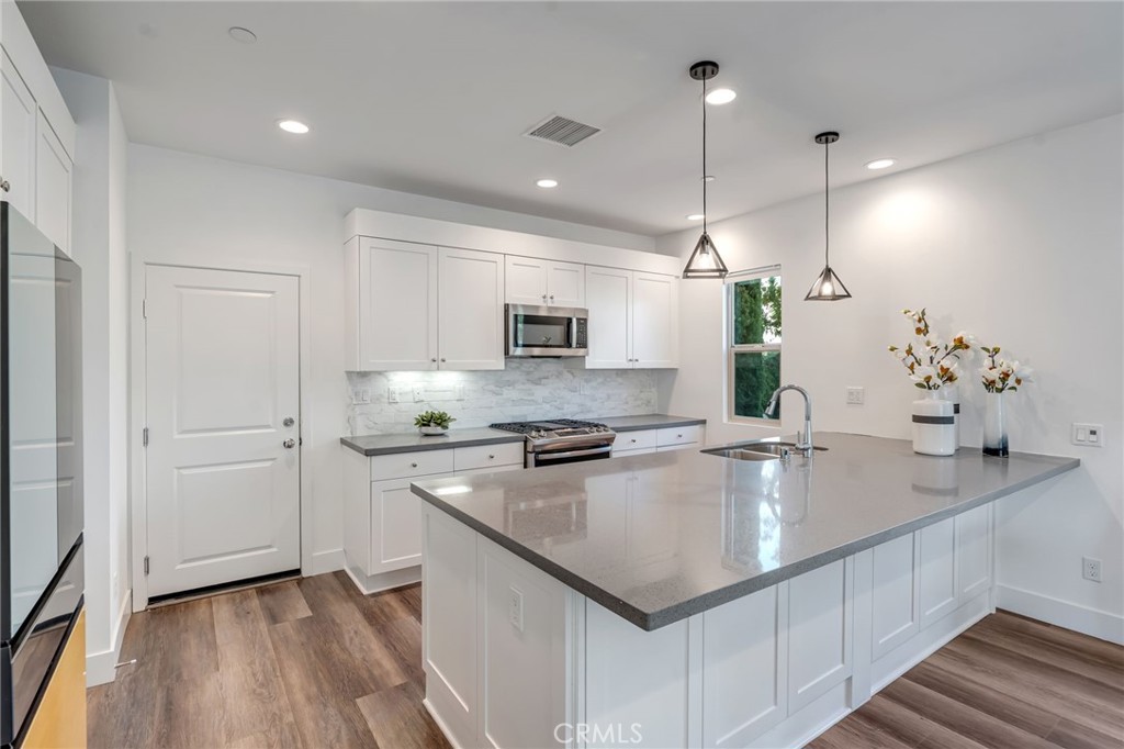 177 Frame Property Photo 15