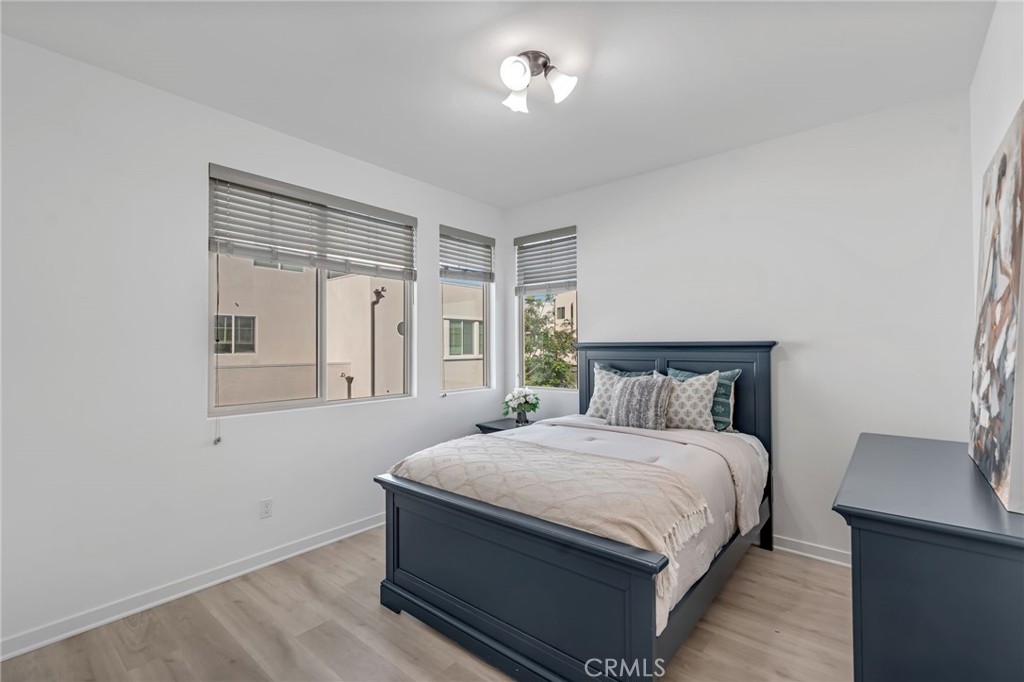 177 Frame Property Photo 29