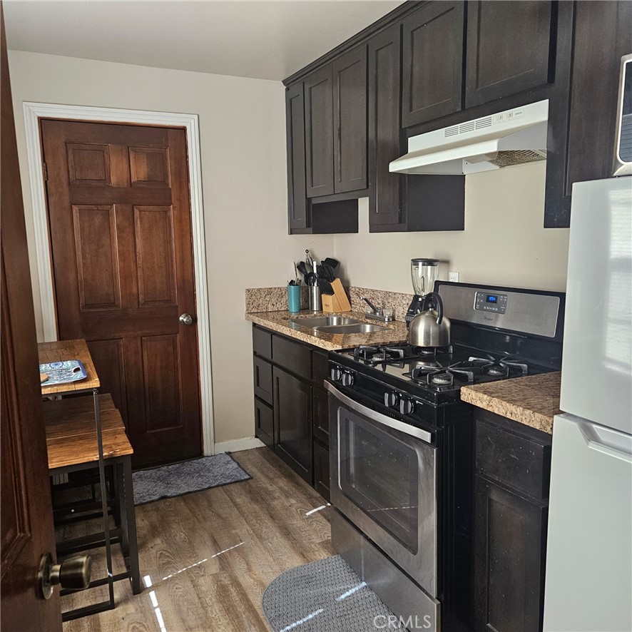 820 Jackson Property Photo 4