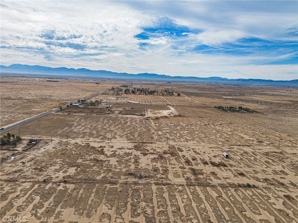 47805 E 60th Street Property Photo 31