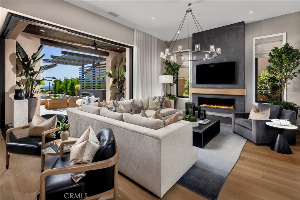 541 Peninsula Property Photo 8