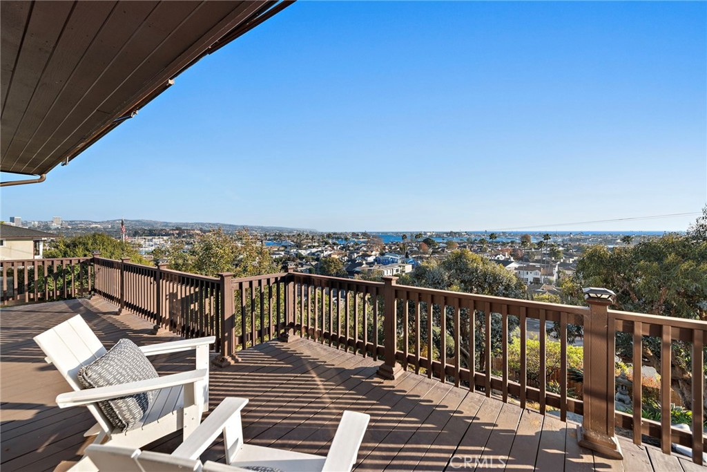 521 Kings Road Property Photo 36