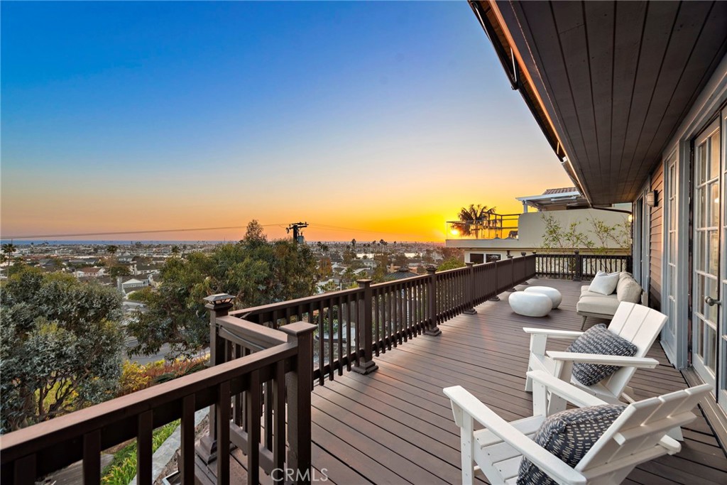 521 Kings Road Property Photo 40