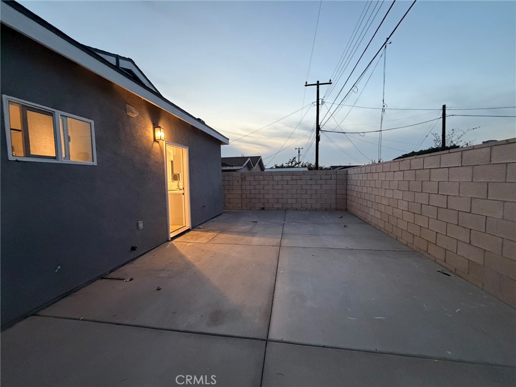 4721 W Oakfield Property Photo 2