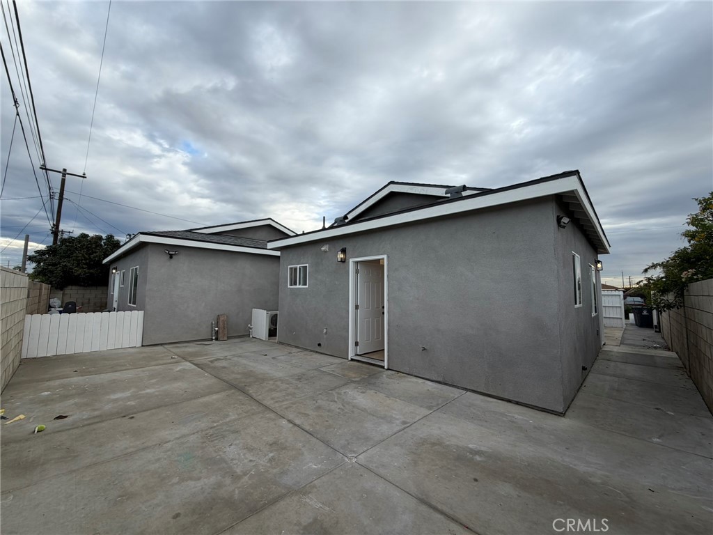 4721 W Oakfield Property Photo 3