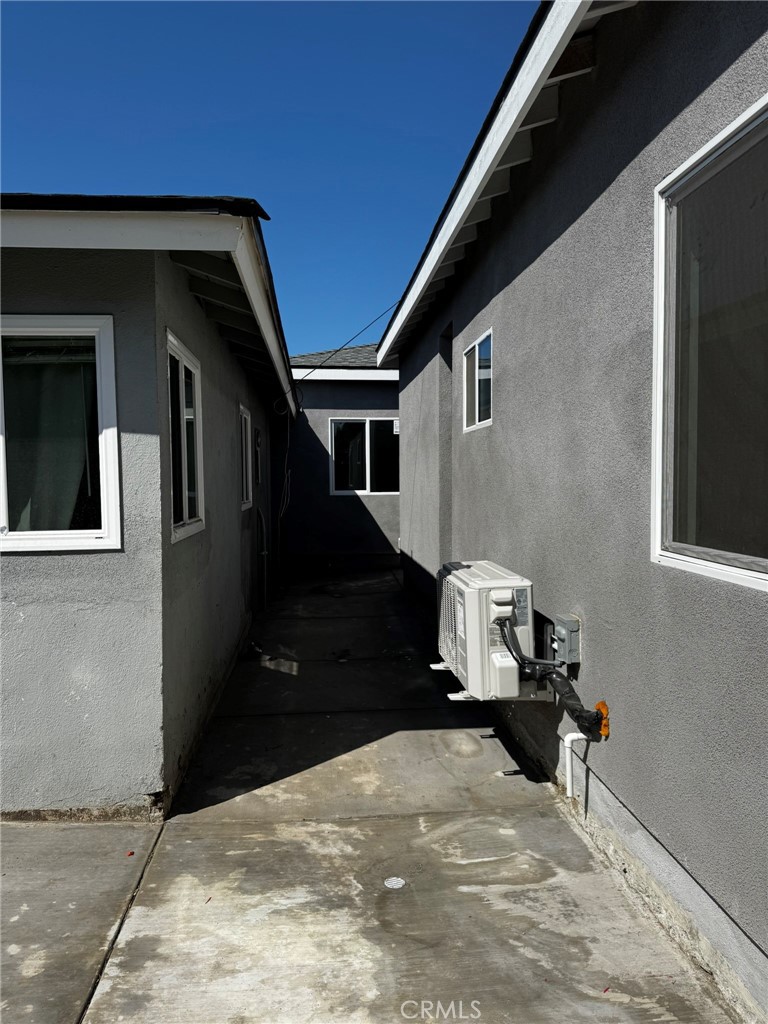 4721 W Oakfield Property Photo 4