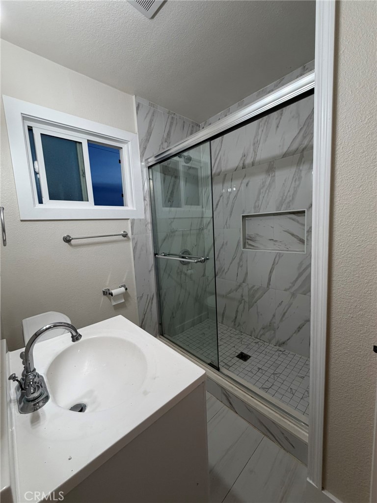 4721 W Oakfield Property Photo 9