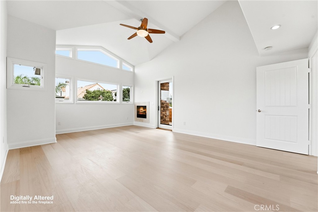 211 E Bay Property Photo 23