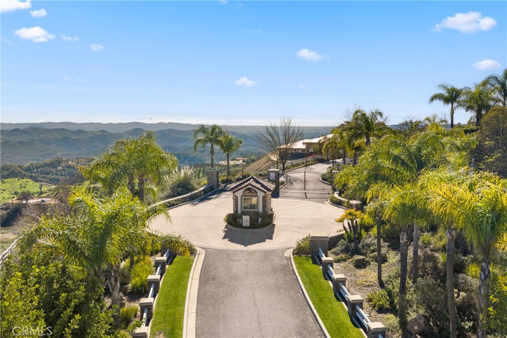 44930 Via Renaissance Property Photo 8