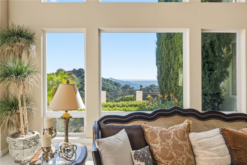 44930 Via Renaissance Property Photo 13