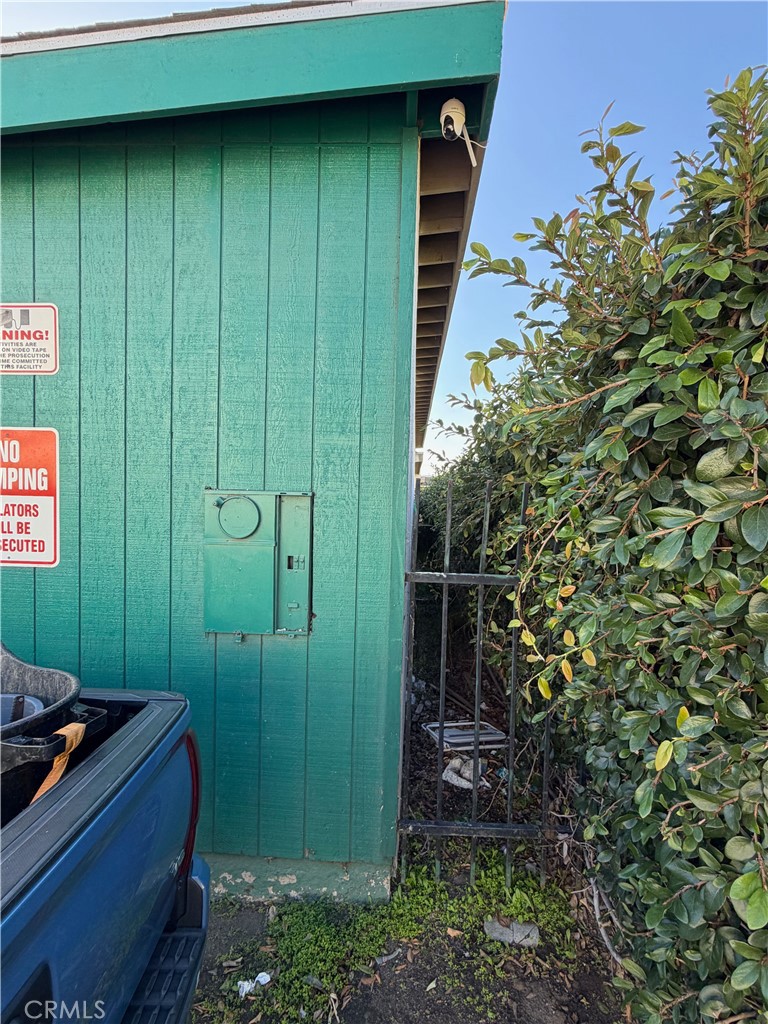 1204 Monique Court Property Photo 5