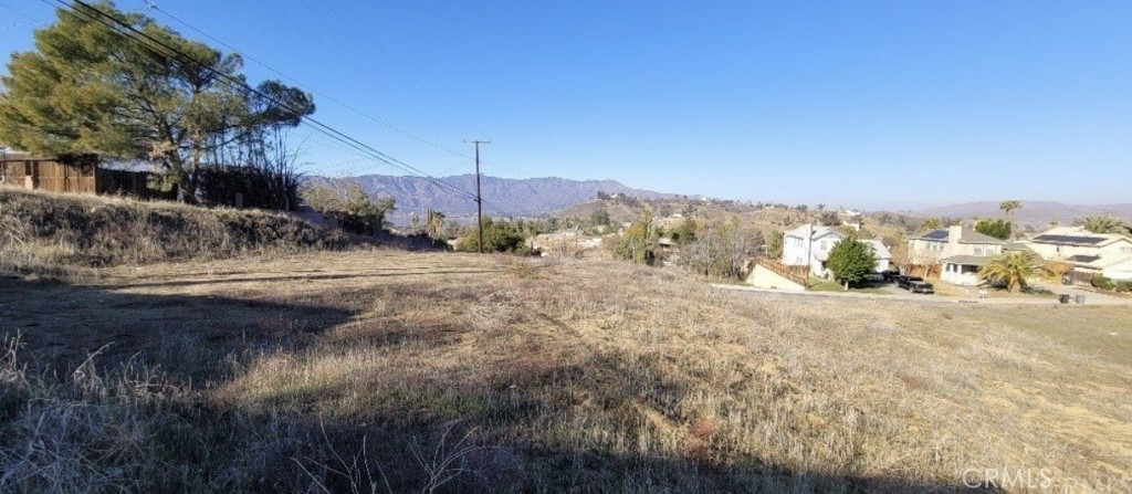 5 Silver Property Photo 2