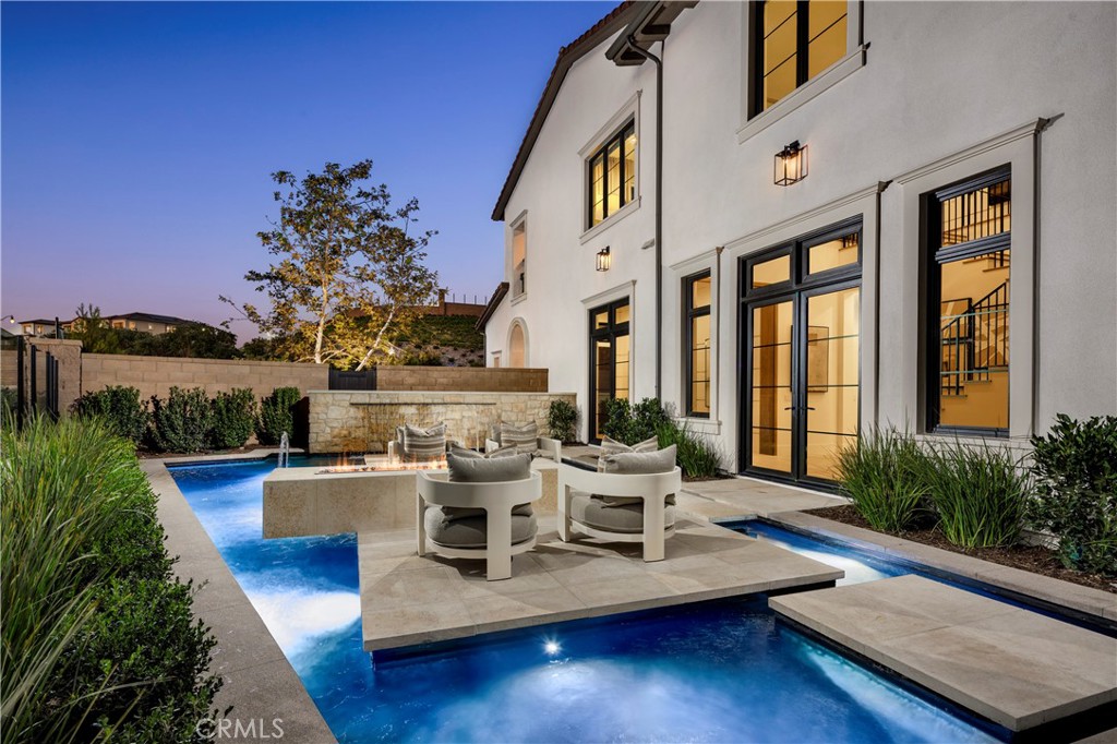 564 Peninsula Property Photo 5